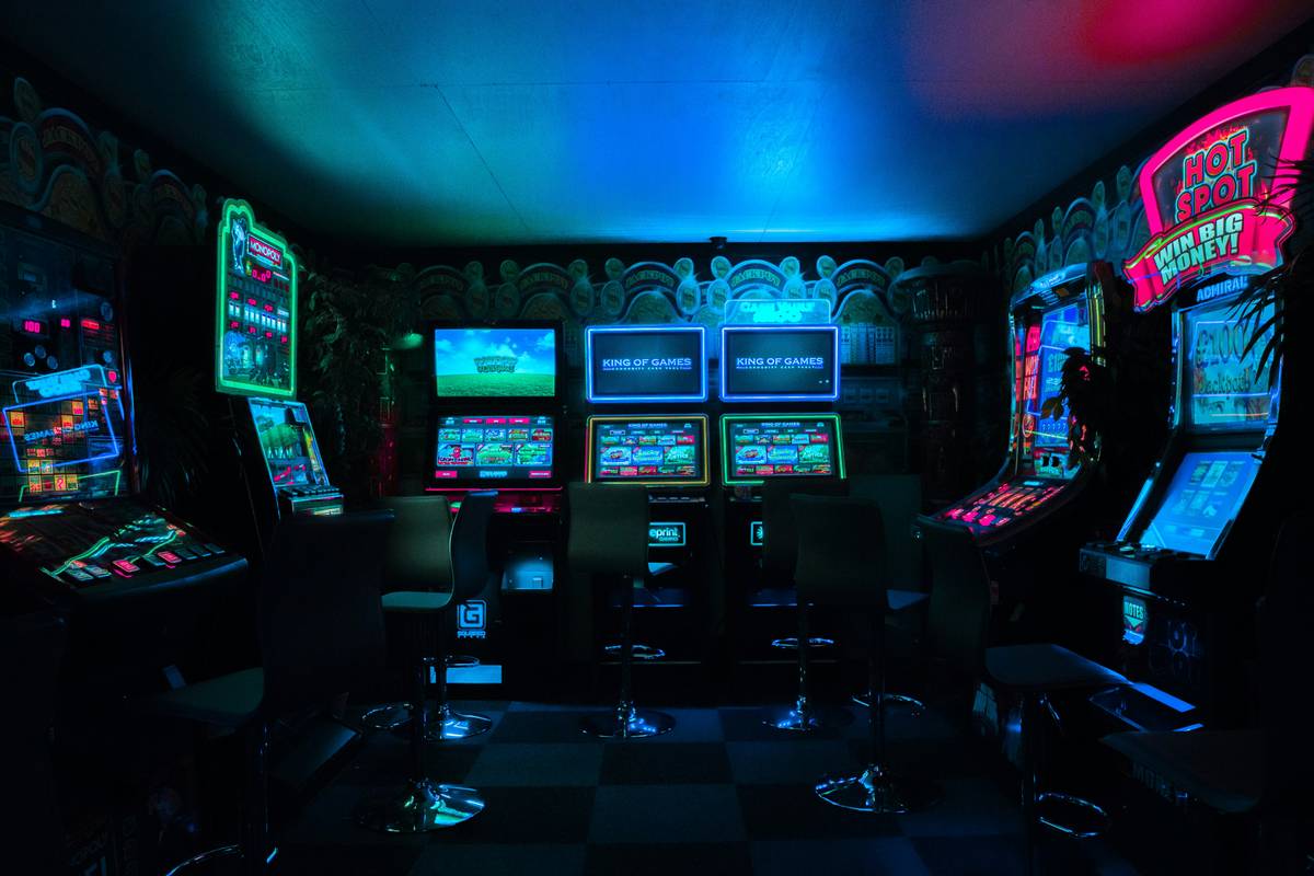 Why You Need an Ergonomic Pillow for Sitting—Especially During Marathon Gaming Sessions